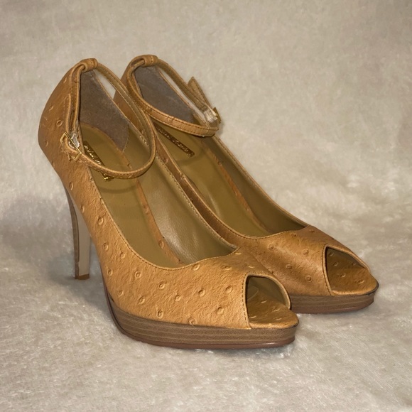 Michael Antonio Platform Peep Toe Ankle Strap Pump - Picture 2 of 9